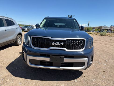 Used 2025 Kia Telluride EX AWD/4WD image 2