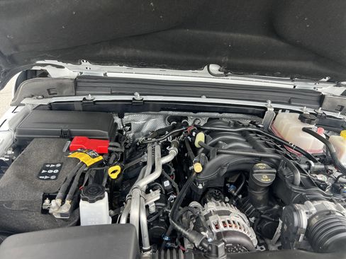 Used 2024 Jeep Gladiator Mojave image 32