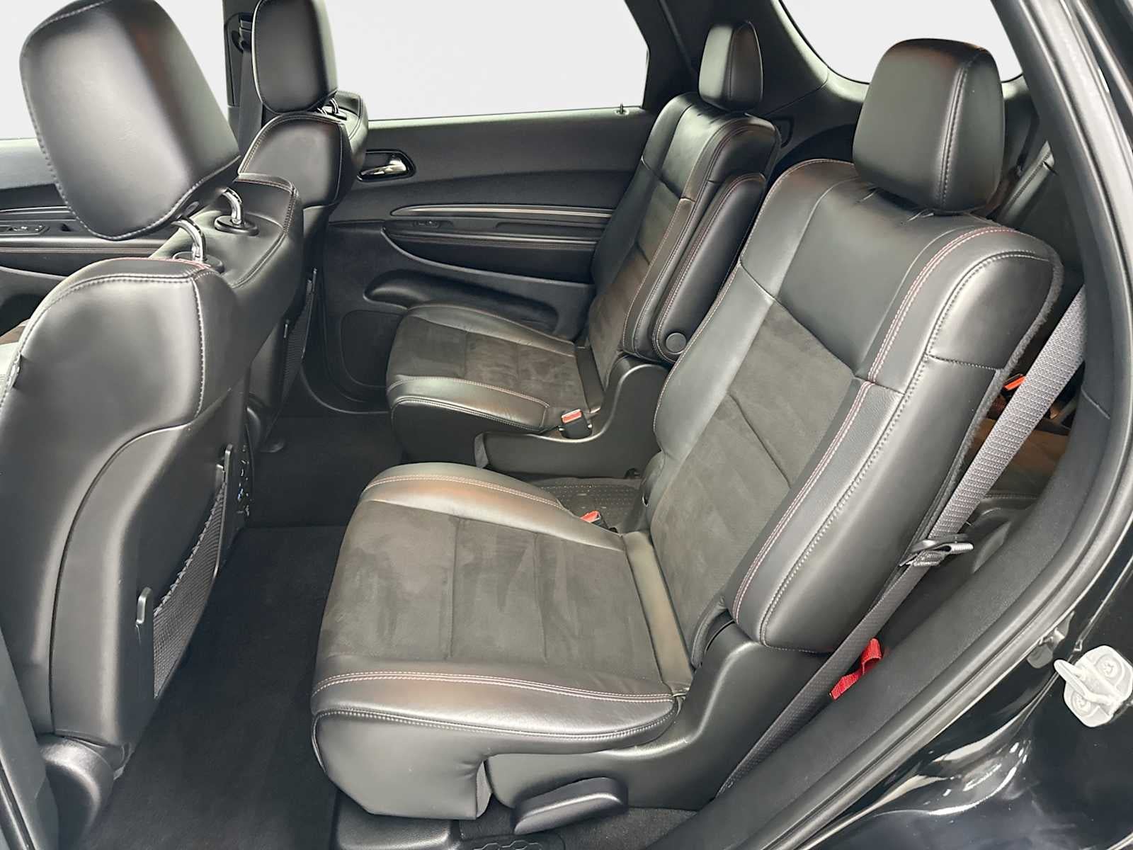 Used 2022 Dodge Durango R/T w/ Blacktop Package AWD/4WD image 24