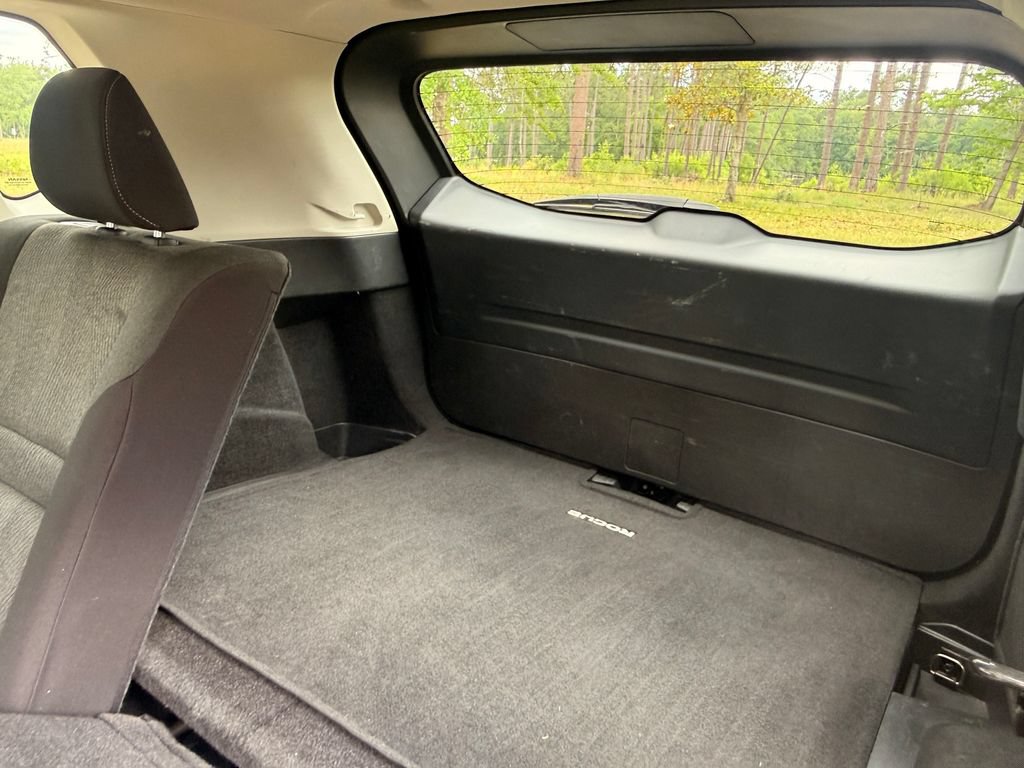 Used 2024 Nissan Rogue SV FWD image 29