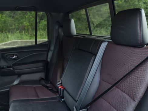 Used 2024 Honda Ridgeline Black Edition image 18