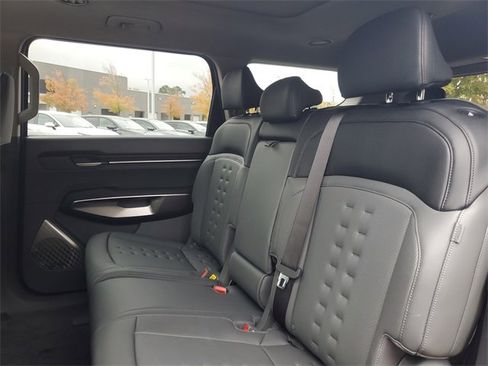 New 2026 Kia EV9 Wind image 10