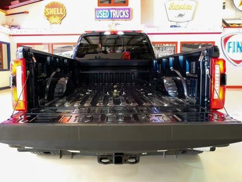 Used 2024 Ford F350 Lariat w/ FX4 Off-Road Package AWD/4WD image 8