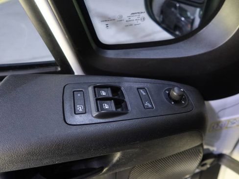 Used 2023 RAM ProMaster 2500 w/ Driver Convenience Group image 25