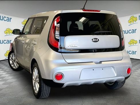 Used 2019 Kia Soul + w/ Audio Package FWD image 4