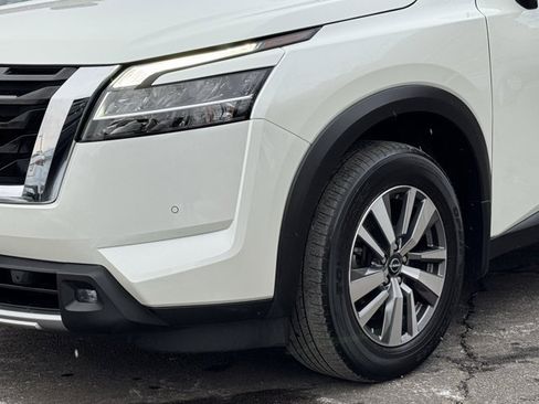 Used 2022 Nissan Pathfinder SL image 33