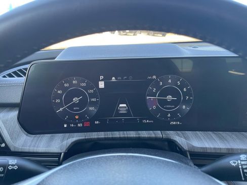 Used 2025 Kia Telluride SX image 15