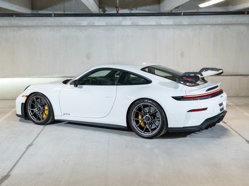 Certified 2026 Porsche 911 GT3 RWD image 3