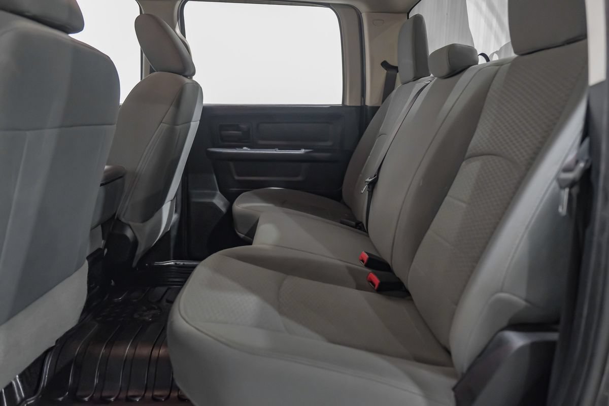 Used 2015 RAM 3500 Tradesman w/ Chrome Appearance Group AWD/4WD image 35