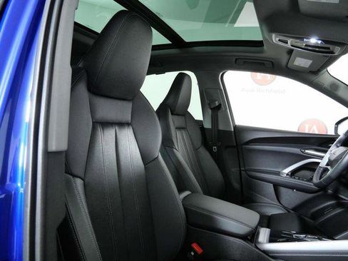 Used 2025 Audi Q5 Prestige AWD/4WD image 12