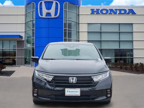 Used 2024 Honda Odyssey Sport image 6