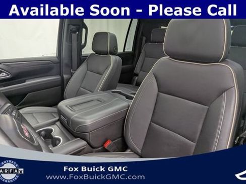 Certified 2023 GMC Yukon XL SLT w/ SLT Premium Package AWD/4WD image 27