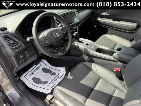 Used 2017 Honda HR-V EX-L image 17