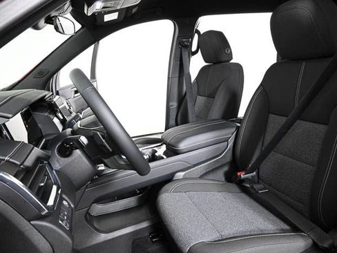 New 2025 GMC Acadia Elevation image 7