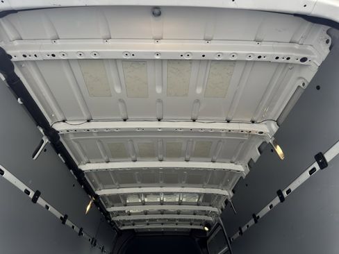 Used 2024 Mercedes-Benz Sprinter 2500 image 19