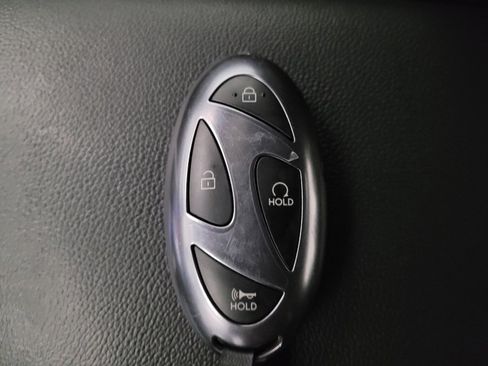 Used 2025 Hyundai Elantra Sport image 32