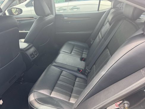Used 2016 Lexus ES 350 w/ Luxury Package w/Wood Trim FWD image 5