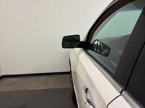 Used 2015 Chevrolet Suburban LTZ image 13