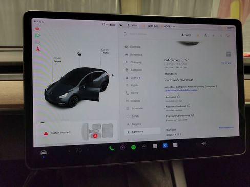 Used 2021 Tesla Model Y Long Range image 16