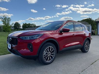 New 2025 Ford Escape SE w/ PHEV Premium Package