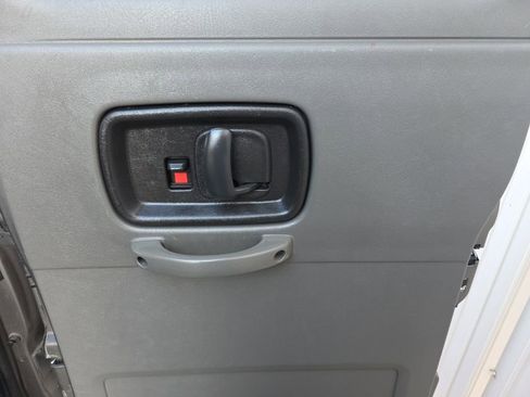 Used 2009 GMC Savana 1500 Passenger w/ LT Preferred Equipment Group image 20