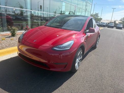 Used 2021 Tesla Model Y Long Range AWD/4WD image 8