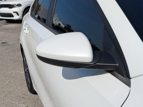 Used 2022 Kia Forte LXS image 12