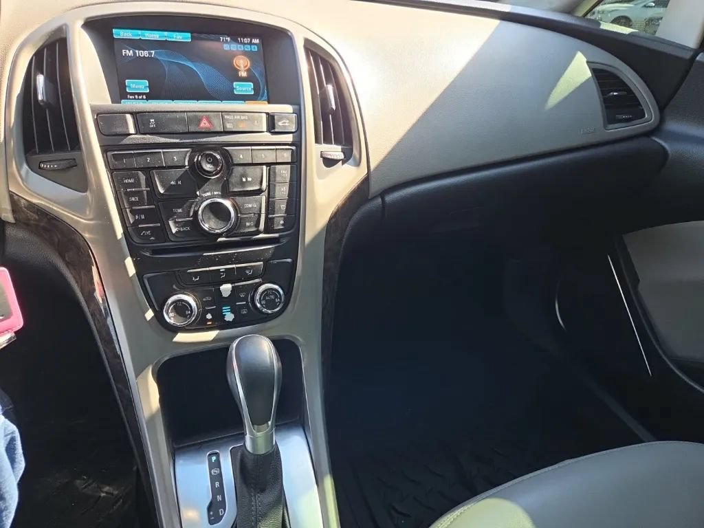 Used 2015 Buick Verano FWD image 13