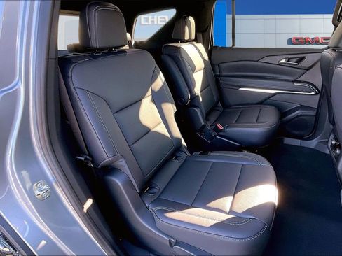 New 2026 Chevrolet Traverse LT w/ Driver Confidence Package FWD image 10