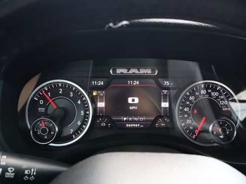 Used 2022 RAM 1500 Lone Star AWD/4WD image 15