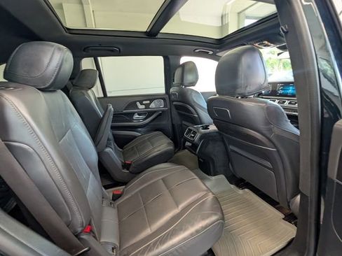 Used 2020 Mercedes-Benz GLS 450 4MATIC image 15
