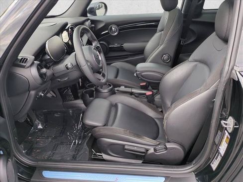 Used 2024 MINI Cooper S w/ Signature Upholstery Package FWD image 17