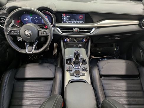 Used 2024 Alfa Romeo Stelvio Veloce AWD/4WD image 24