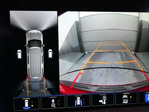 Used 2024 Chevrolet Tahoe RST w/ Luxury Package image 29