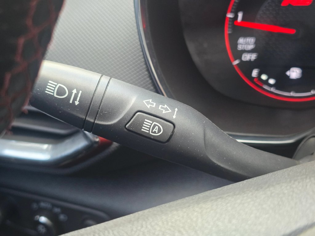 Used 2021 Chevrolet TrailBlazer RS AWD/4WD image 31