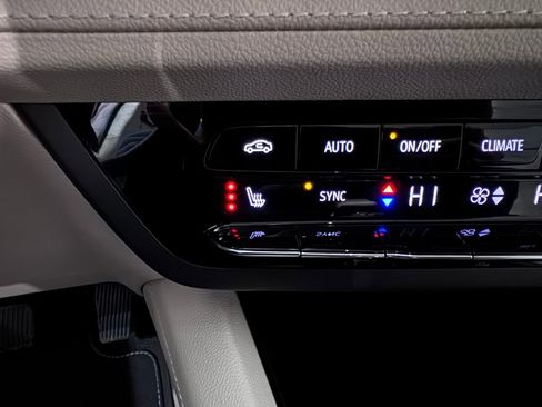 Certified 2023 Buick Envision Preferred image 21