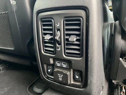 Used 2024 Dodge Durango R/T AWD/4WD image 17