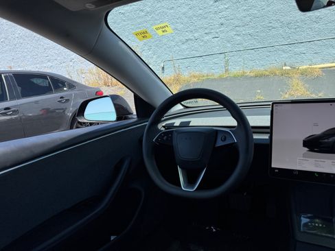 Used 2024 Tesla Model 3 Standard Range RWD image 21