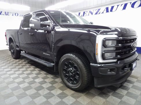 Used 2024 Ford F250 Lariat w/ Black Appearance Package image 3