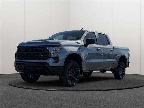 New 2026 Chevrolet Silverado 1500 Custom Trail Boss w/ LPO, Dark Essentials Package AWD/4WD image 3