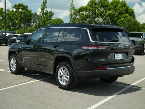 New 2026 Jeep Grand Cherokee L Laredo w/ MOPAR Finishing Package AWD/4WD image 5
