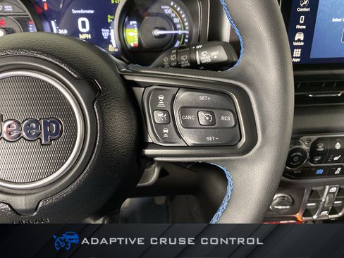 Used 2025 Jeep Wrangler Unlimited Rubicon 4xe w/ Safety Group AWD/4WD image 24