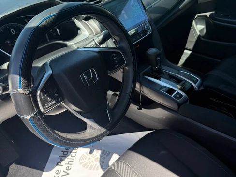 Used 2016 Honda Civic EX image 10