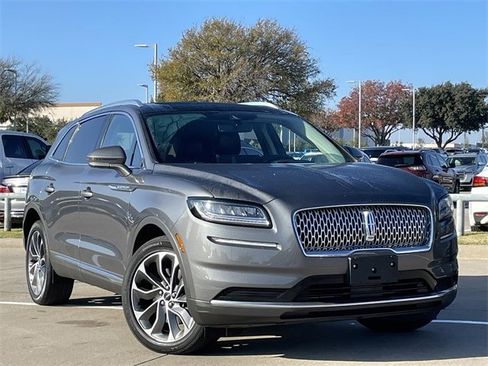 Used 2022 Lincoln Nautilus Reserve image 2