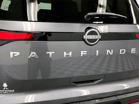 New 2025 Nissan Pathfinder S image 19