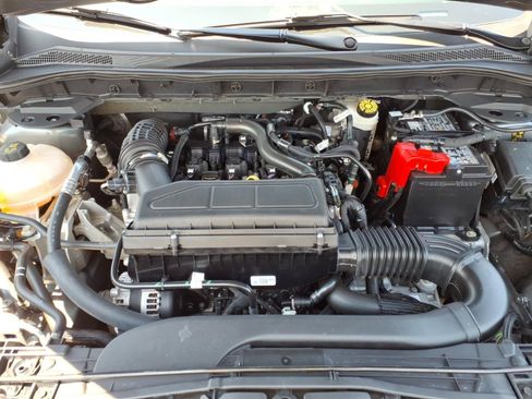 Certified 2025 Ford Escape Active w/ Cold Weather Package FWD image 11