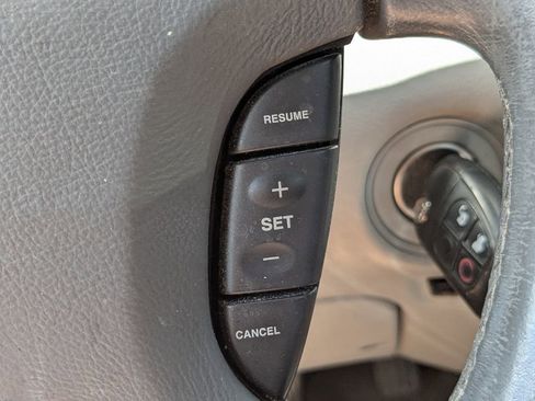 Used 2005 Jaguar XJ8 L image 24