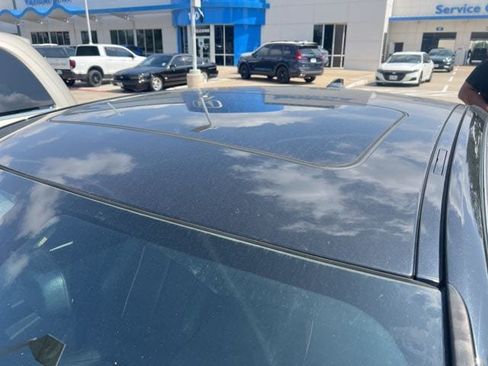 Used 2018 BMW 330i Sedan RWD image 7