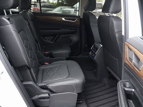 New 2026 Volkswagen Atlas SE image 18