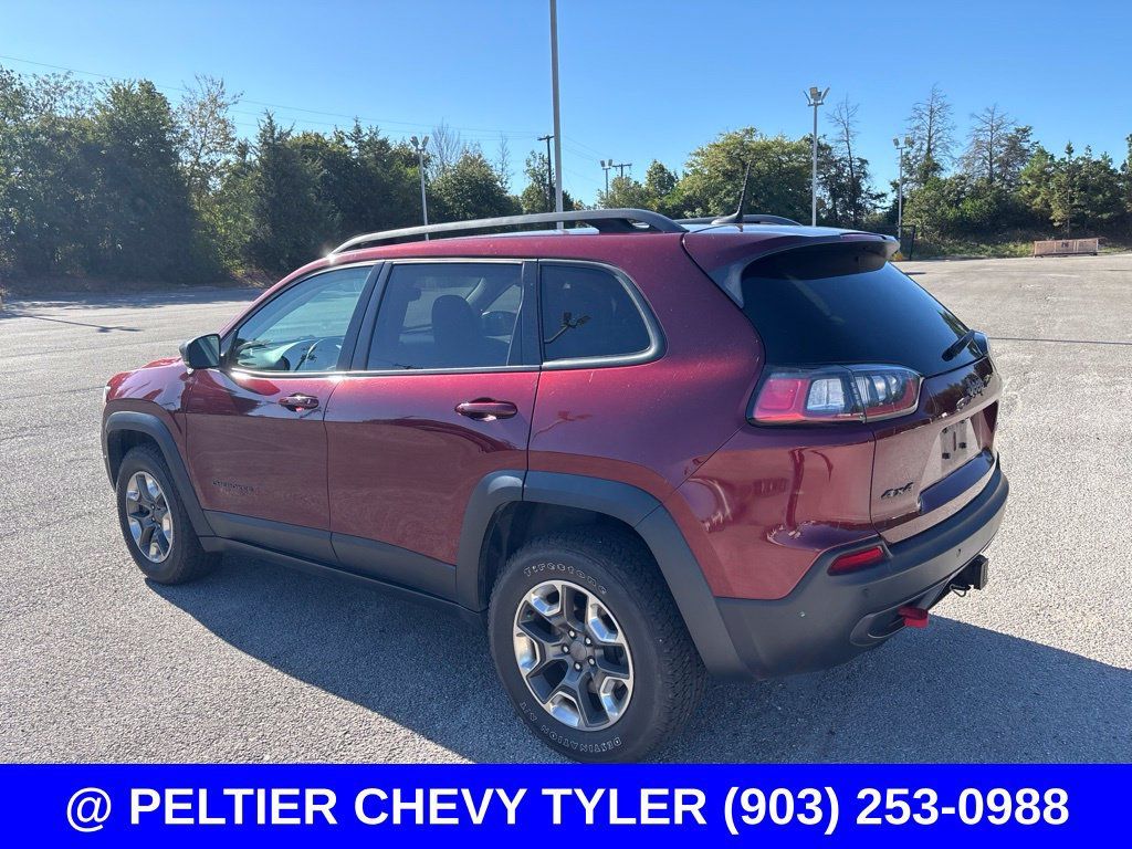 Used 2019 Jeep Cherokee Trailhawk w/ Cold Weather Group AWD/4WD image 5